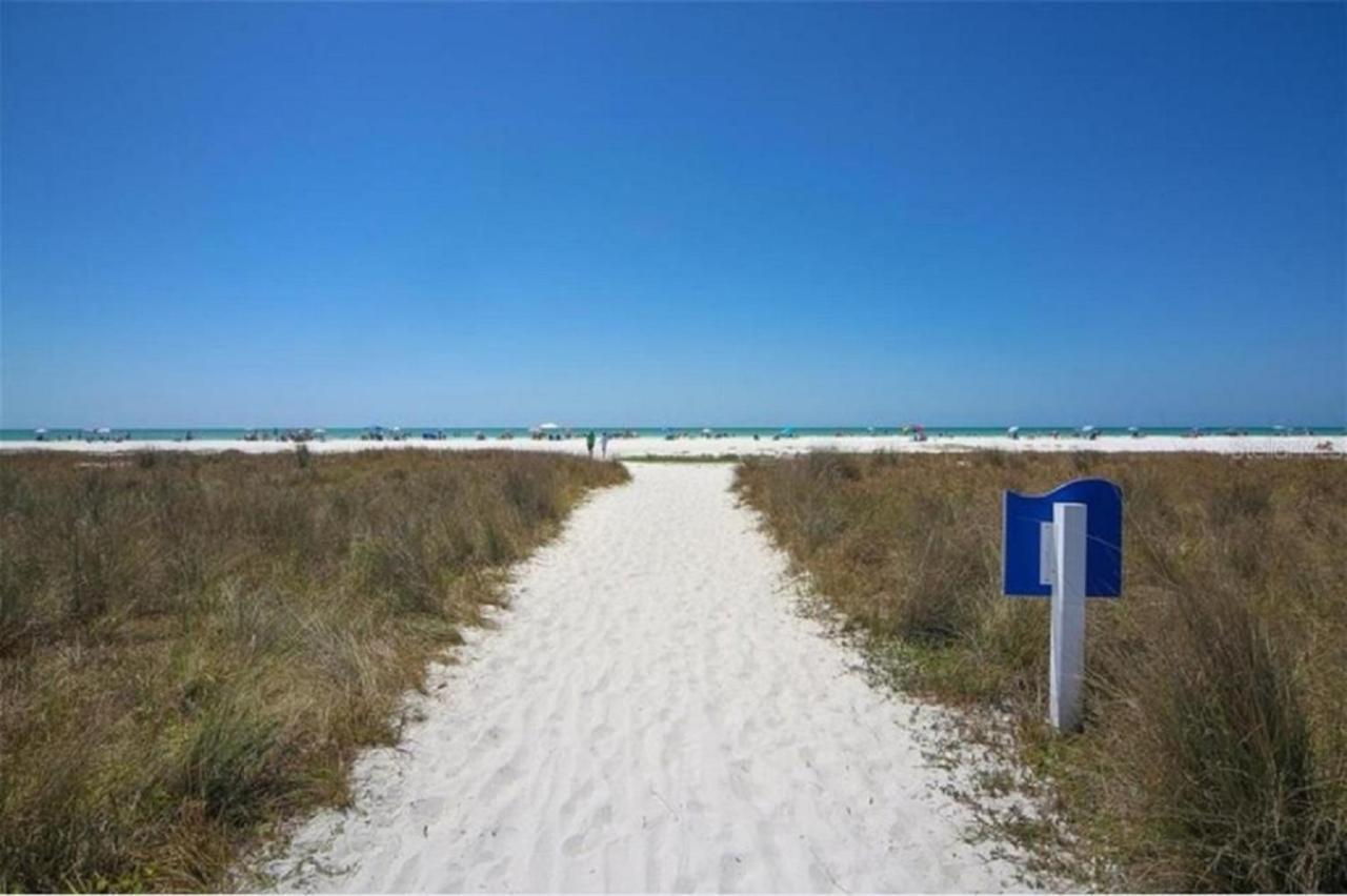 Siesta Key Escape Ground Floor Steps To Heated Pool And Free Trolley Apartment Exterior photo