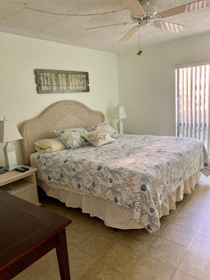 Siesta Key Escape Ground Floor Steps To Heated Pool And Free Trolley Apartment Exterior photo