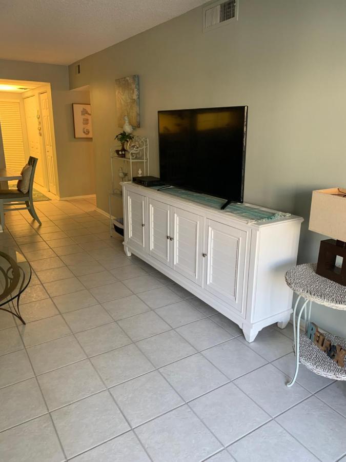 Siesta Key Escape Ground Floor Steps To Heated Pool And Free Trolley Apartment Exterior photo